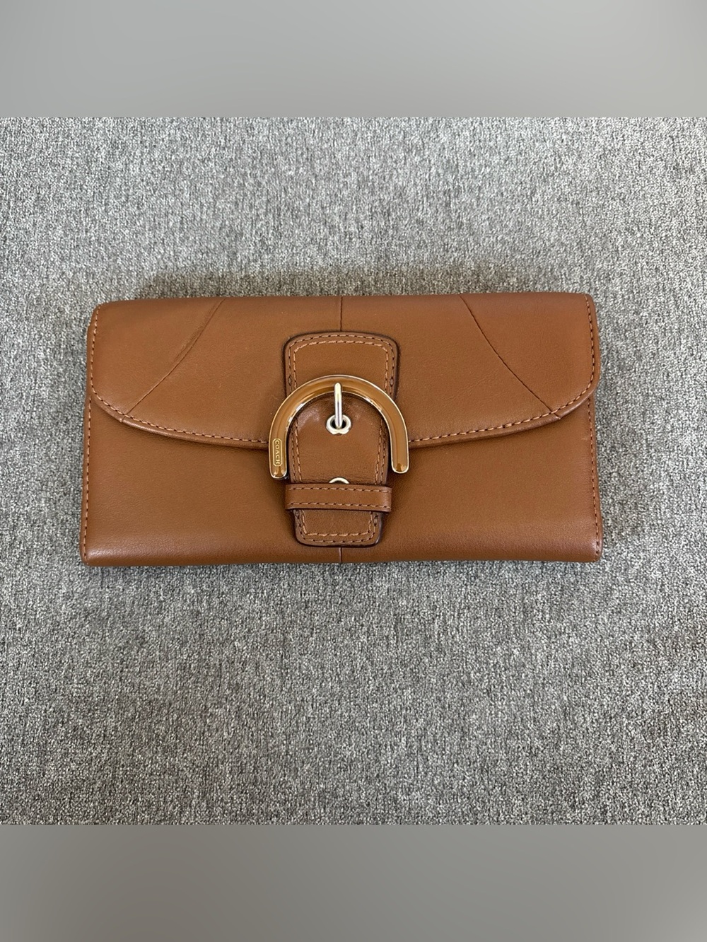 Coach Caramel Leather Buckle Y2K Wallet